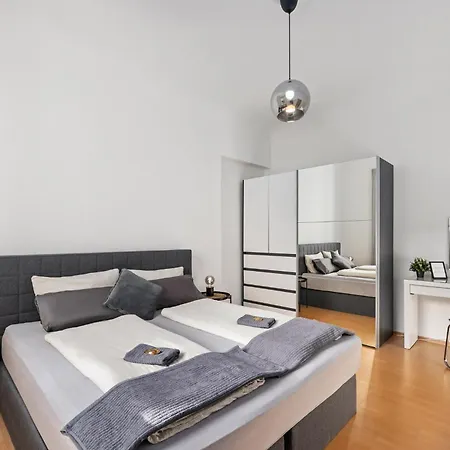 Blassdoerfer - Modernes In Bester Lage Und 93 Qm2 *